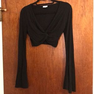 Super cropped black long sleeved top
